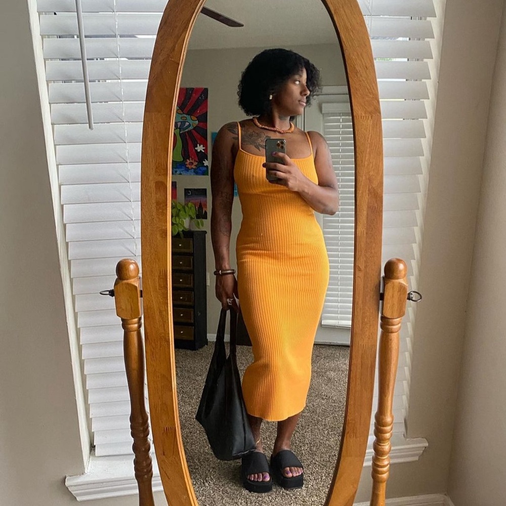 Cute fitting Zara dress